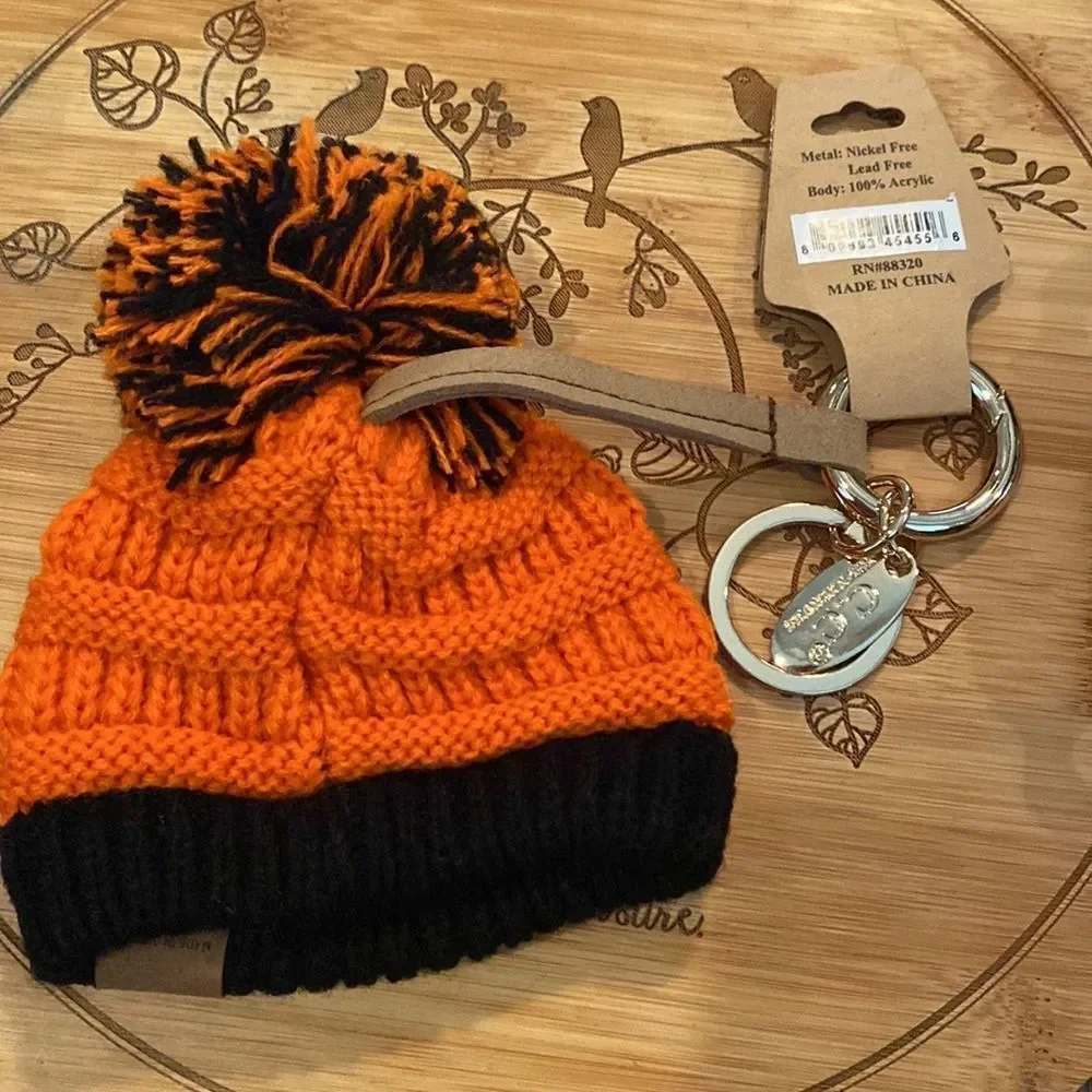 NWOT Beanie Keyring - Picture 4 of 8